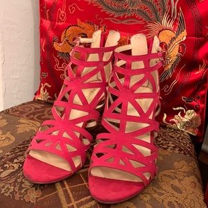 Like new Nine West pink heels size 9.5
